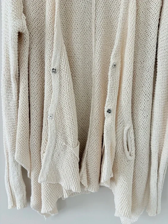 Free People Baja Circle Back Shark Hem Cardigan Cream Snap Front Size Large - Picture 7 of 12